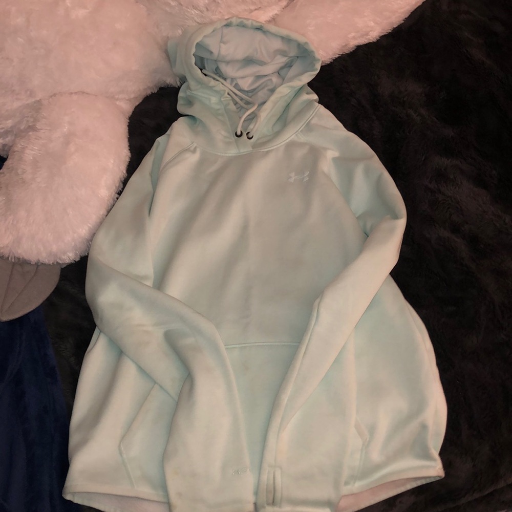 Under Armour sweatshirt